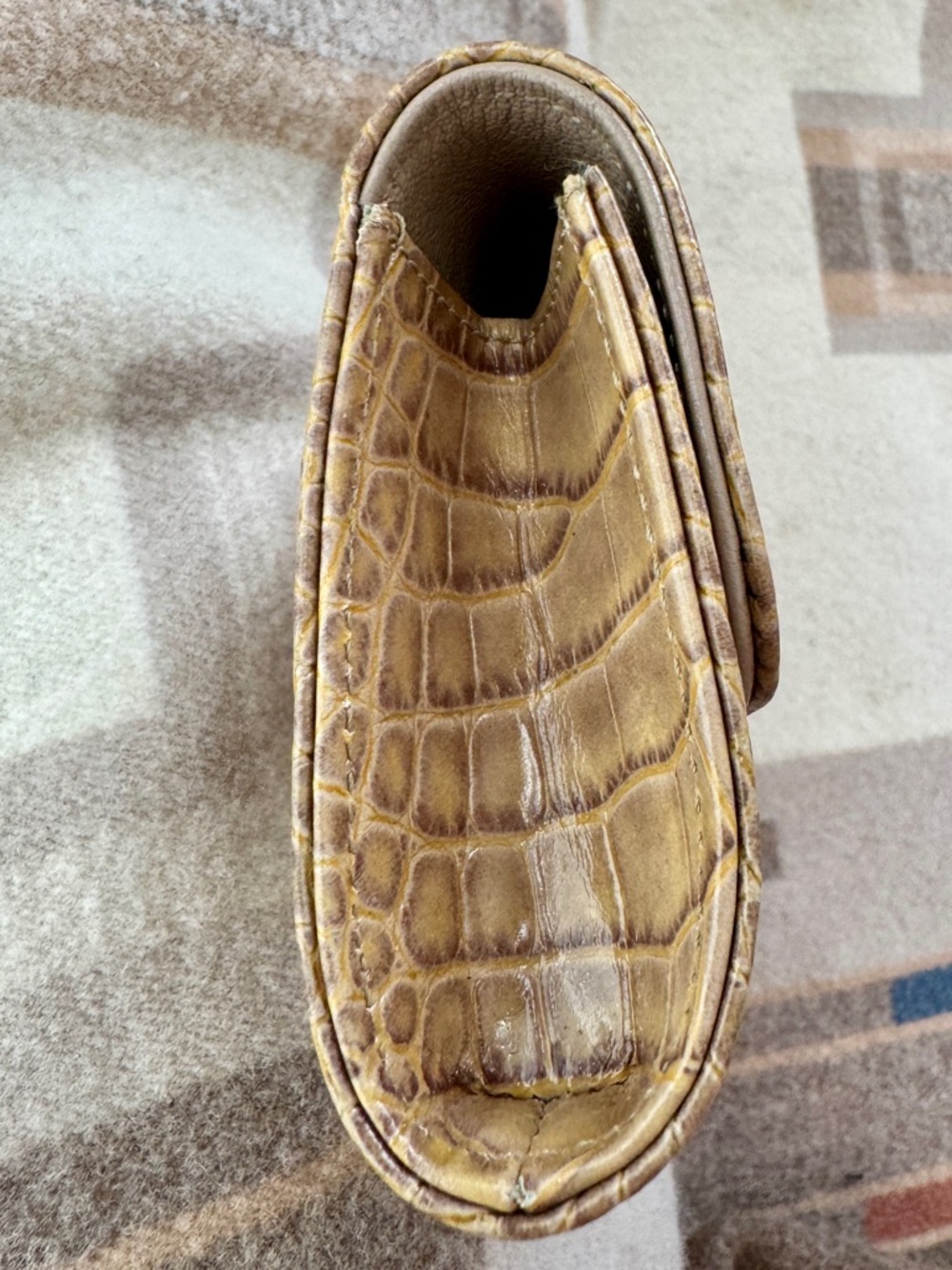 Vintage Abas Croc-Embossed Beige-Tan Envelope Clutch - Picture 6 of 6